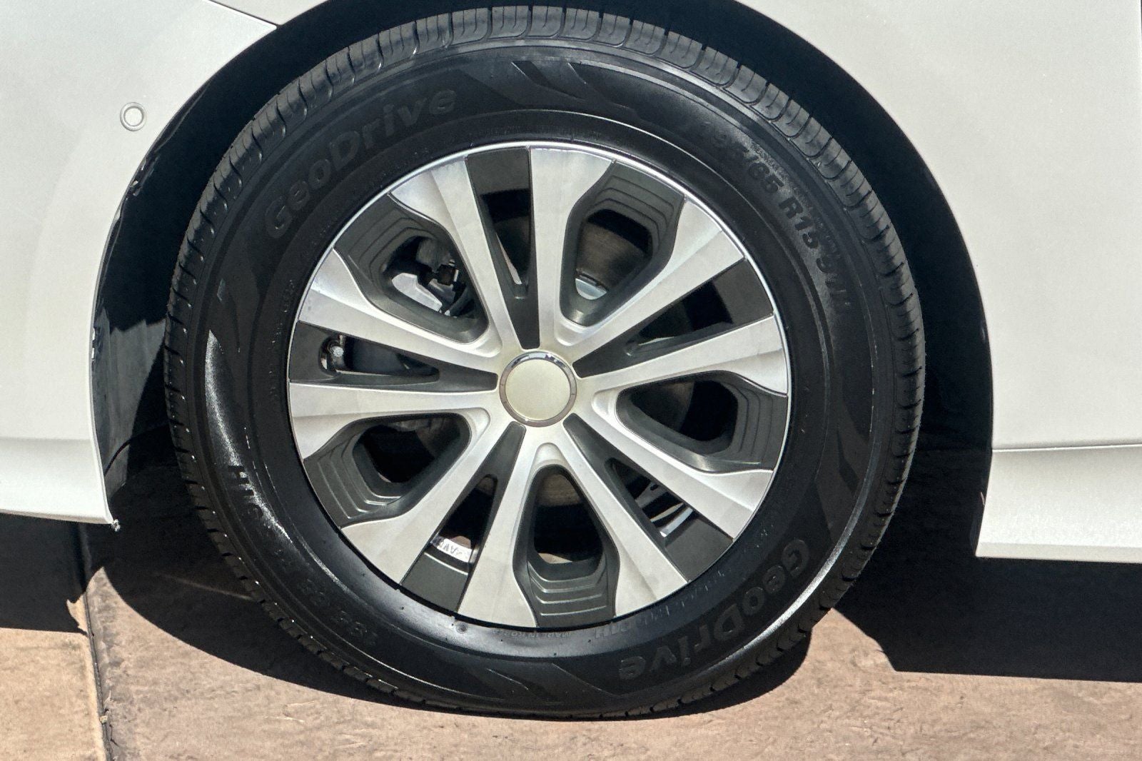 2020 Toyota Prius LE