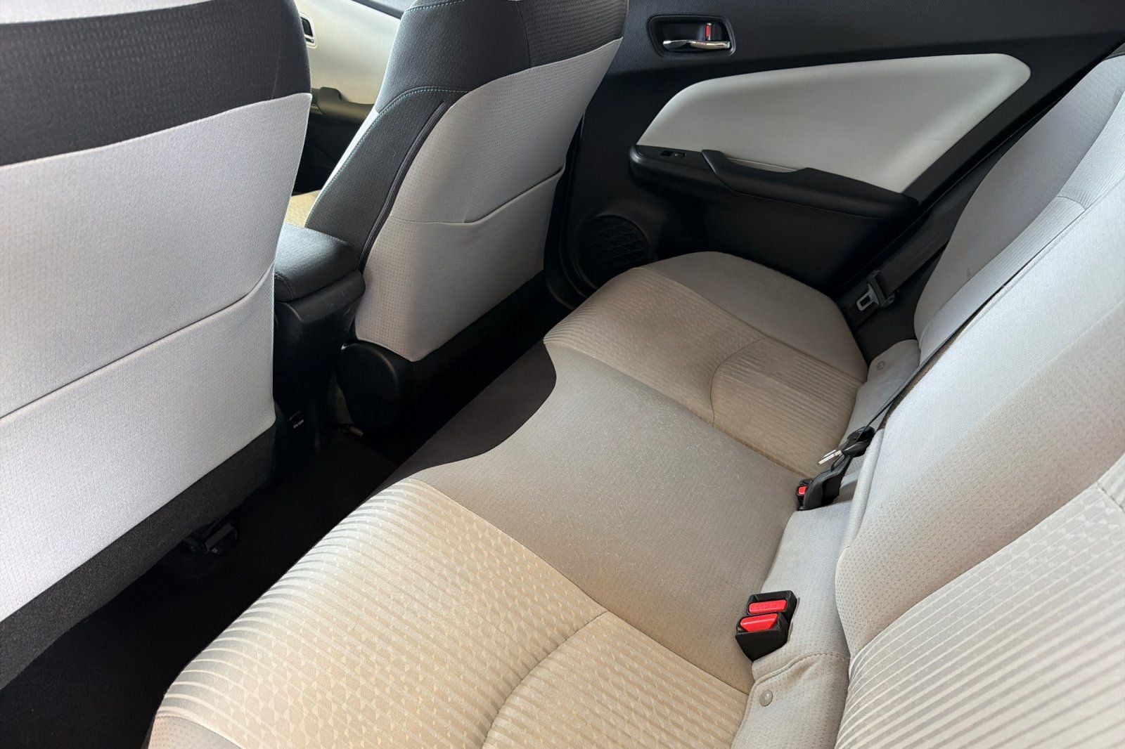 2016 Toyota Prius Three