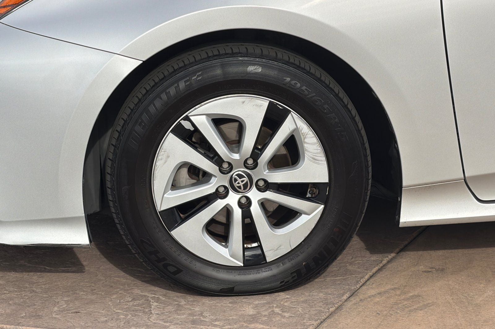 2016 Toyota Prius Three