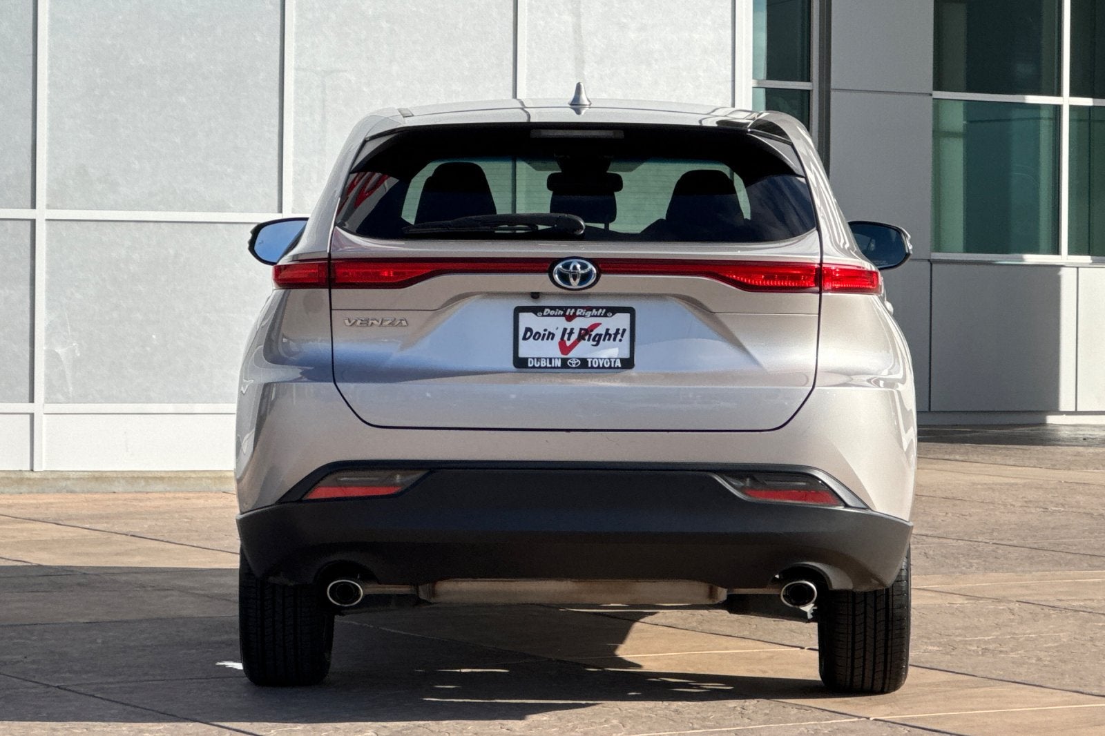 2024 Toyota Venza LE