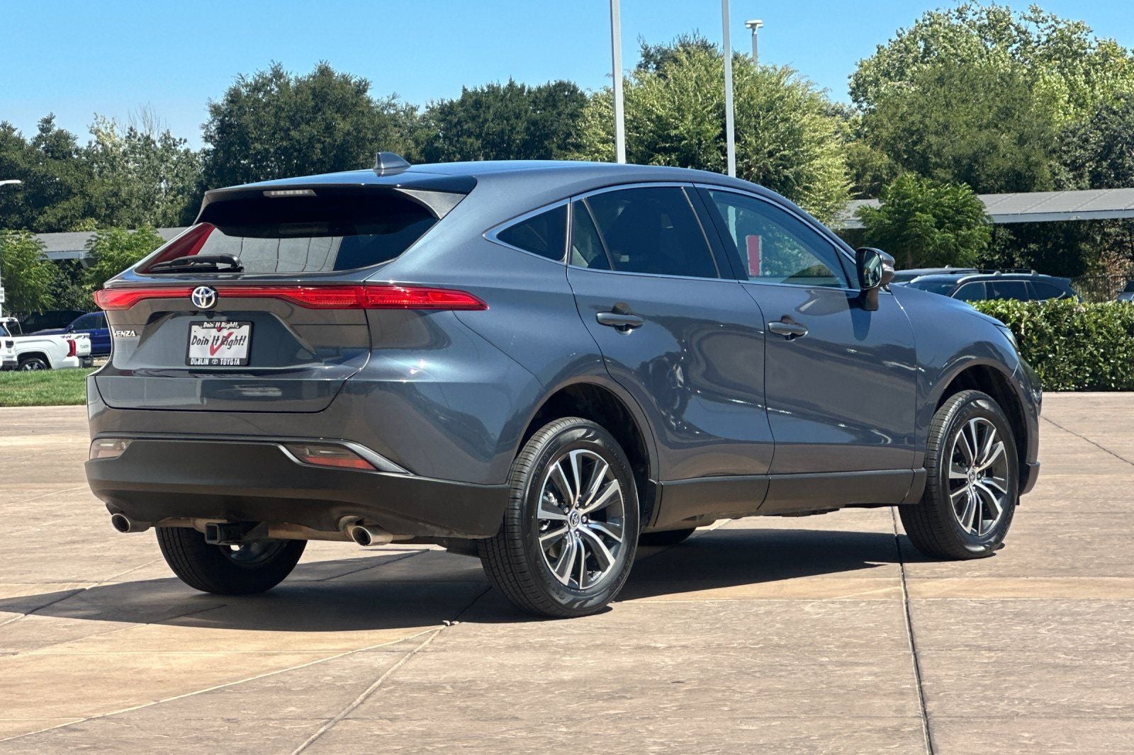 2024 Toyota Venza LE