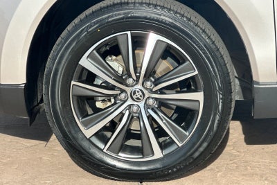 2024 Toyota Venza LE