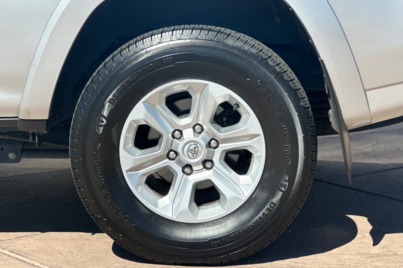 2023 Toyota 4Runner SR5