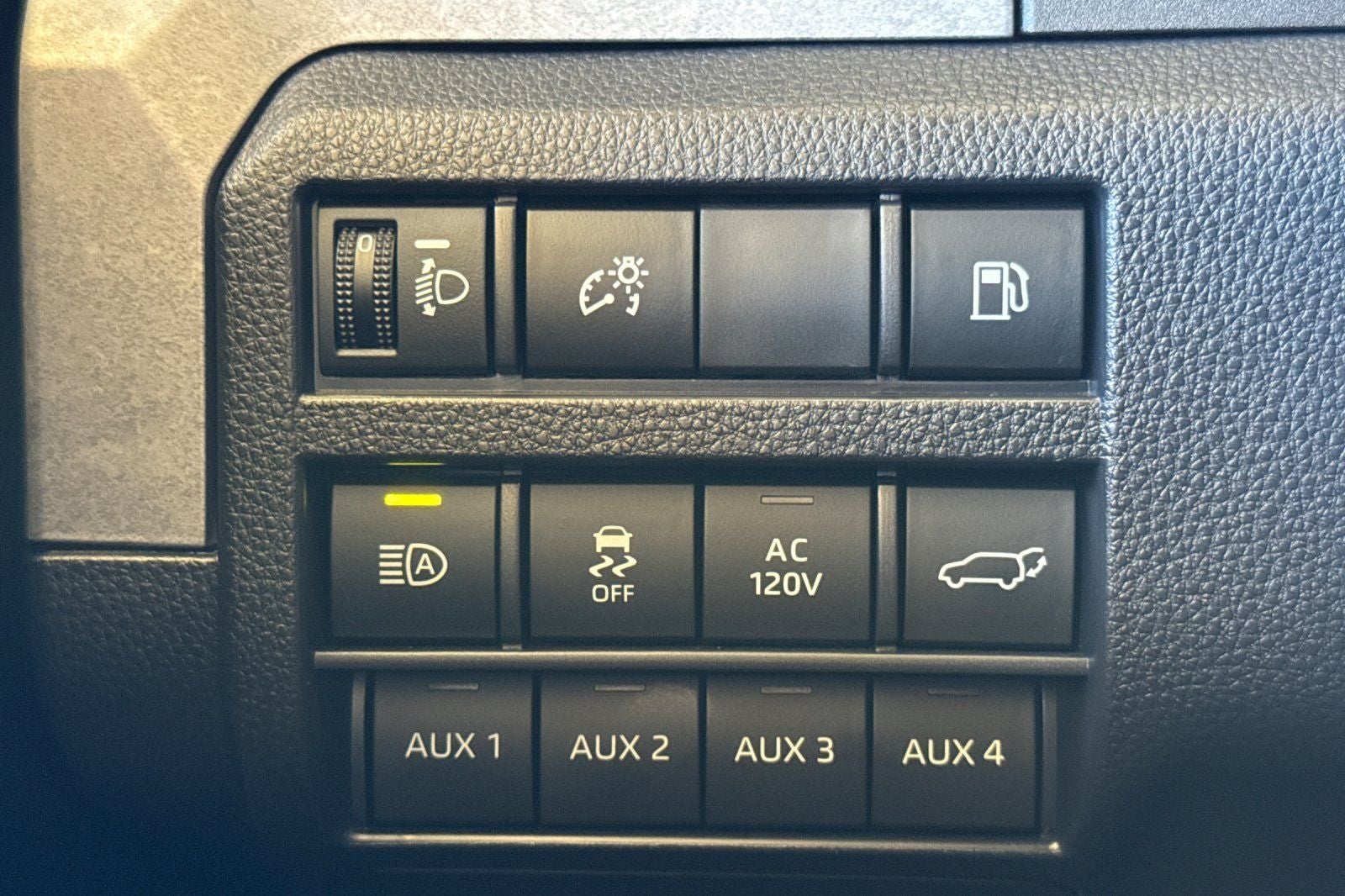 2025 Toyota 4Runner i-FORCE MAX Hybrid Trailhunter