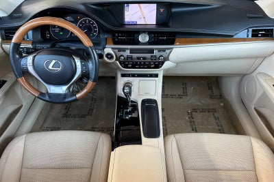 2013 Lexus ES 300h