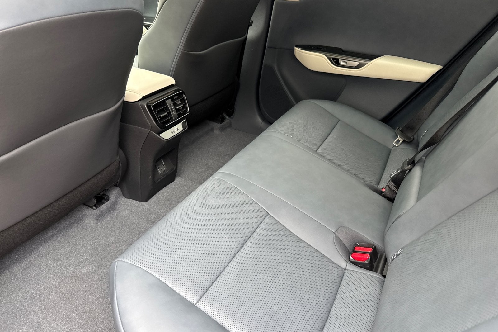 2023 Lexus RZ 450e Premium