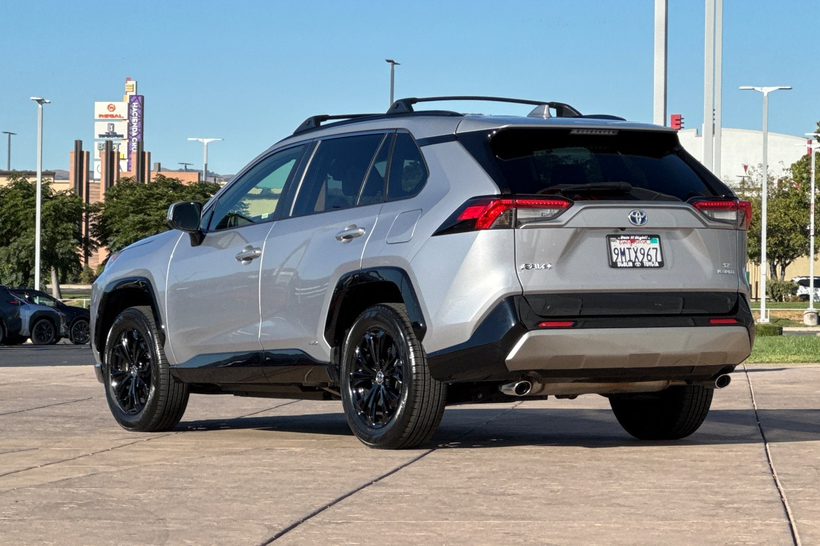 2024 Toyota RAV4 Hybrid SE