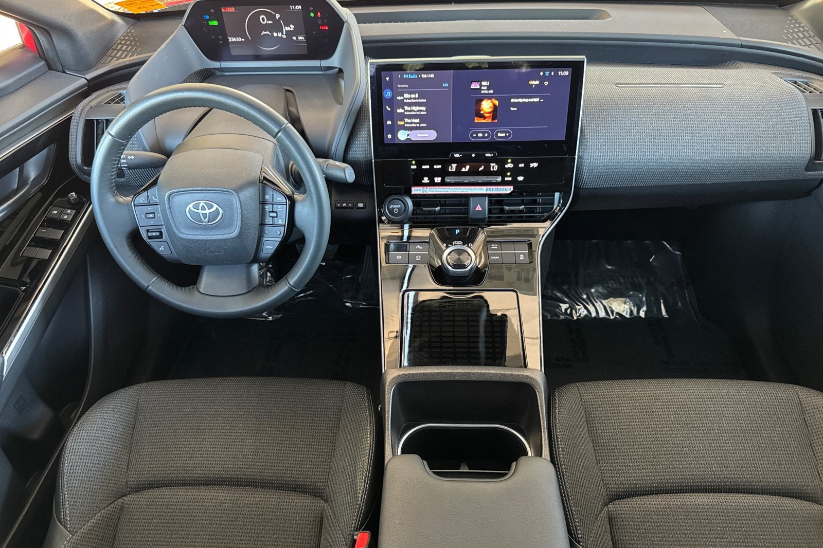2025 Toyota bZ4X XLE