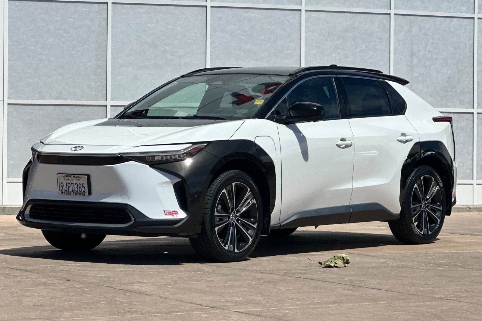 2023 Toyota bZ4X Limited