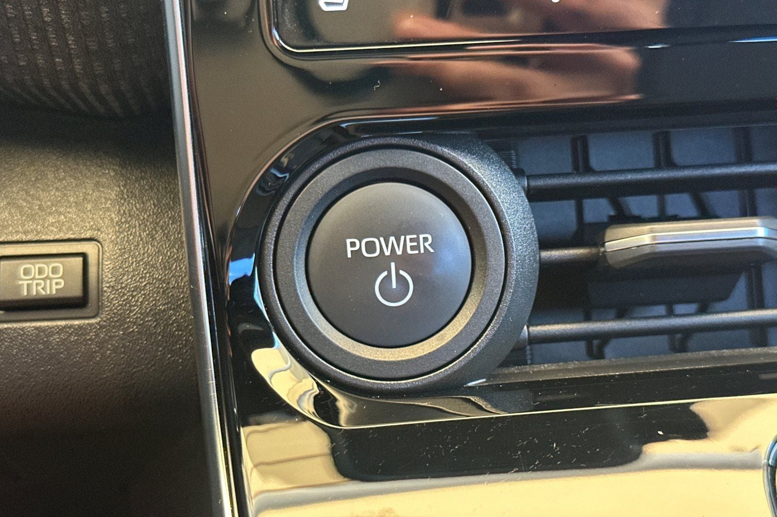 2023 Toyota bZ4X Limited