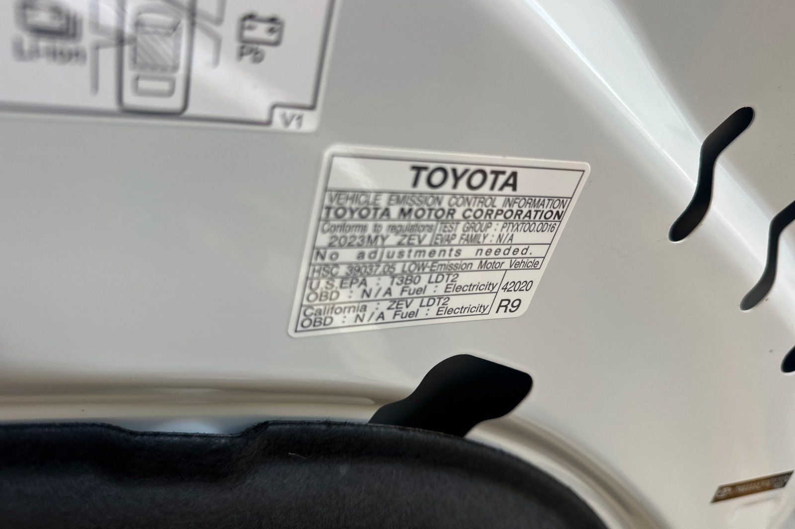 2023 Toyota bZ4X Limited