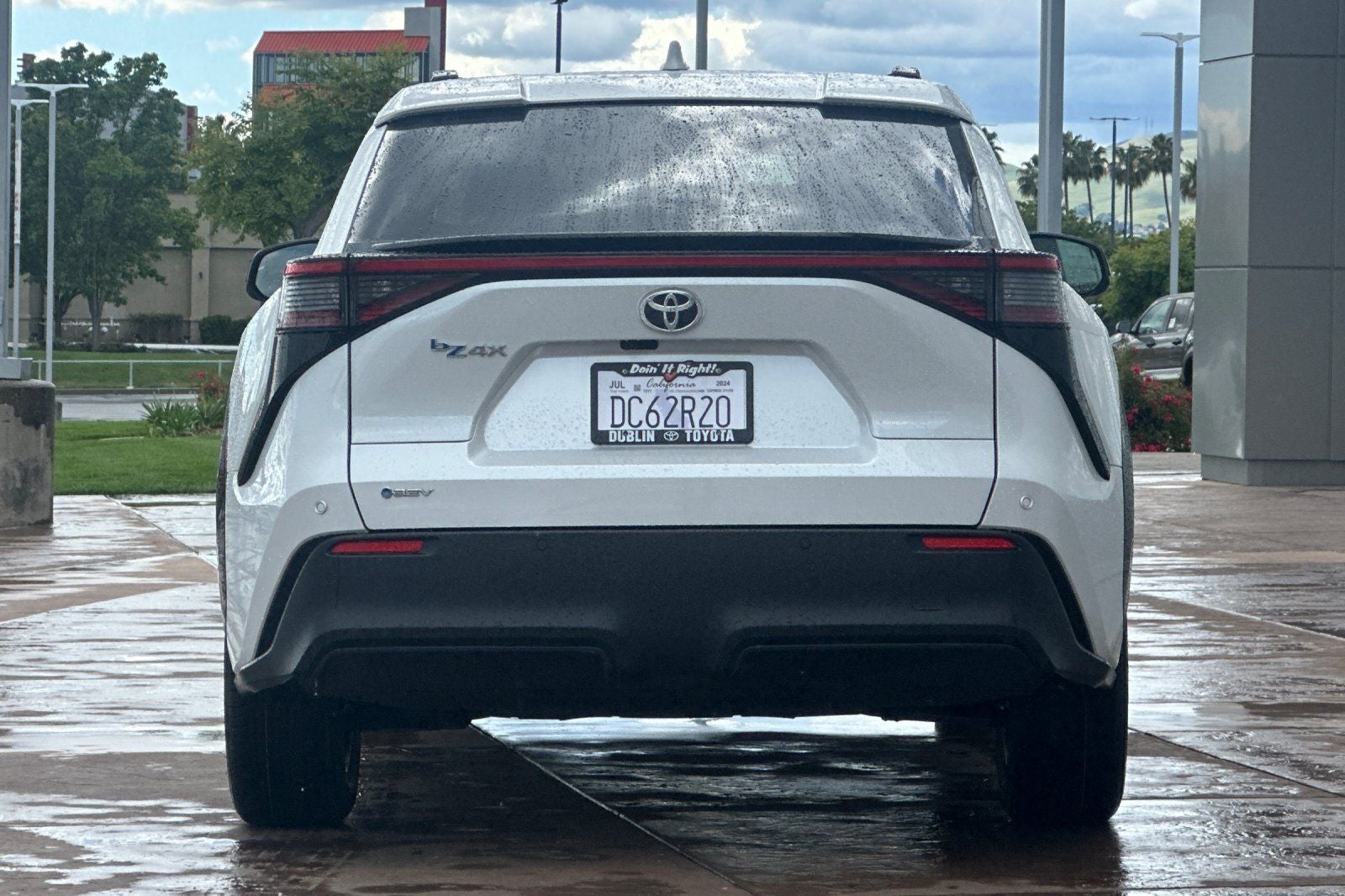 2024 Toyota bZ4X XLE