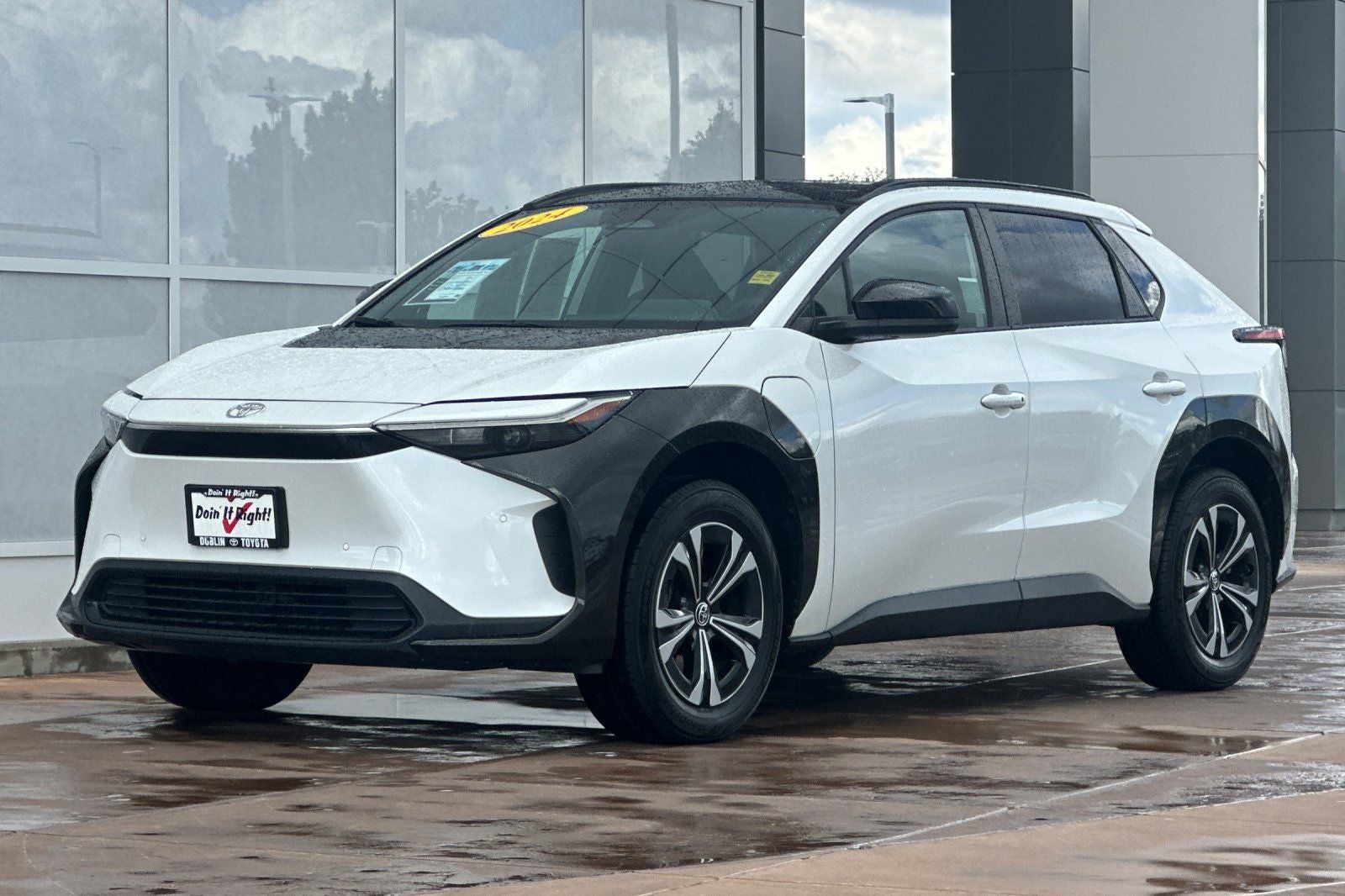 2024 Toyota bZ4X XLE