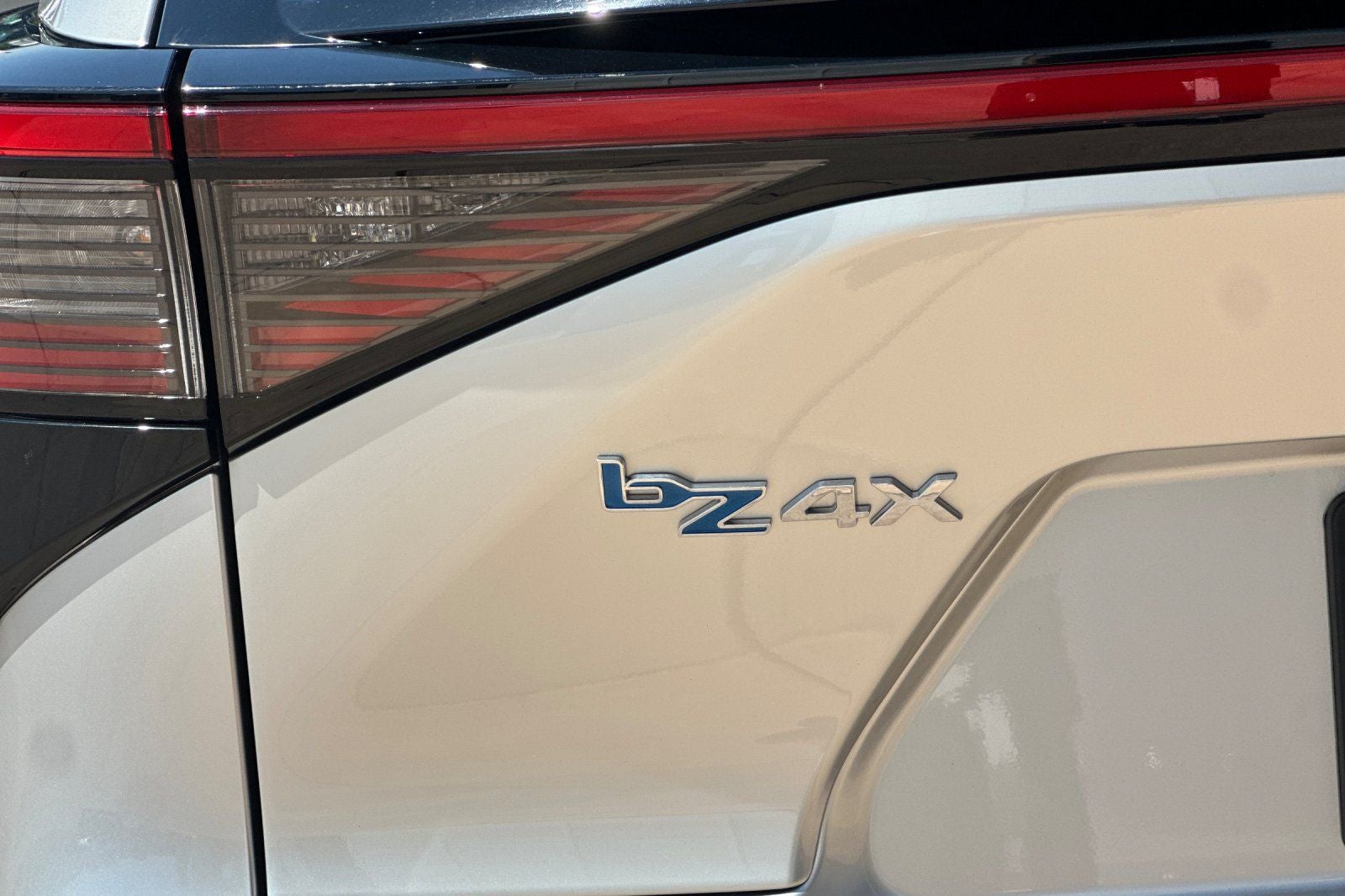 2024 Toyota bZ4X XLE