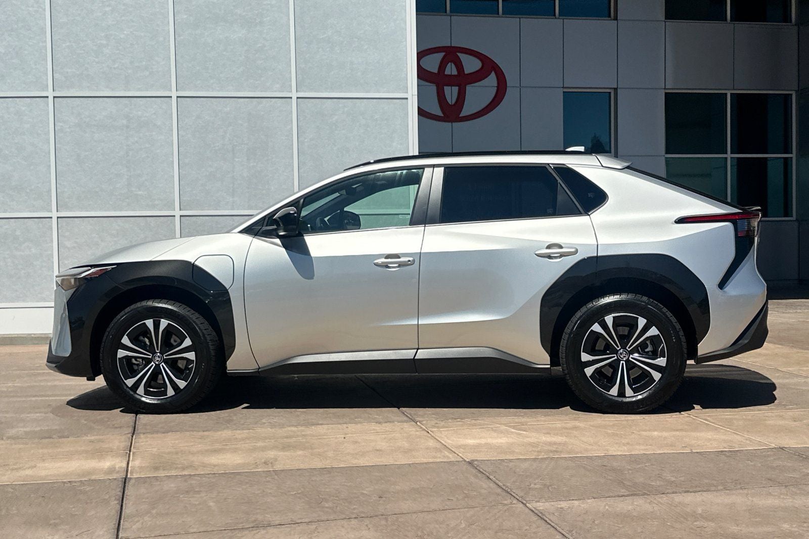 2024 Toyota bZ4X XLE