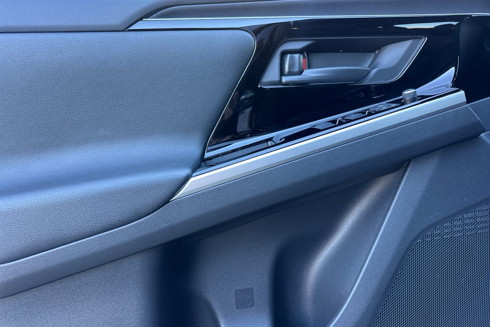 2024 Toyota bZ4X Limited