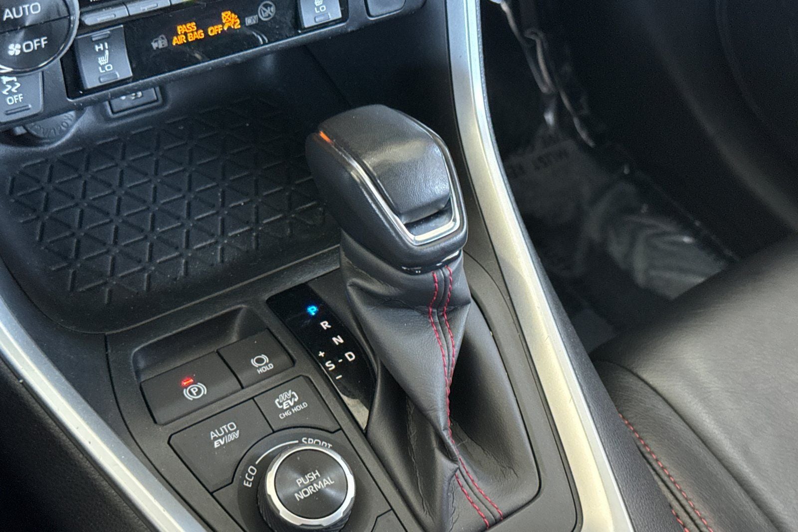 2023 Toyota RAV4 Prime SE