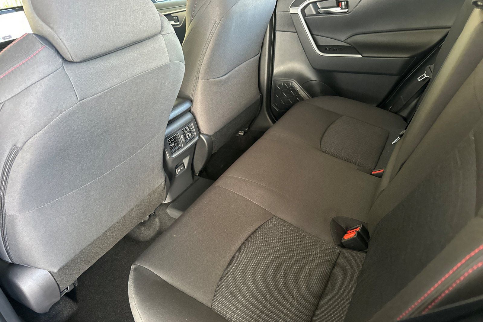 2025 Toyota RAV4 Plug-In Hybrid SE