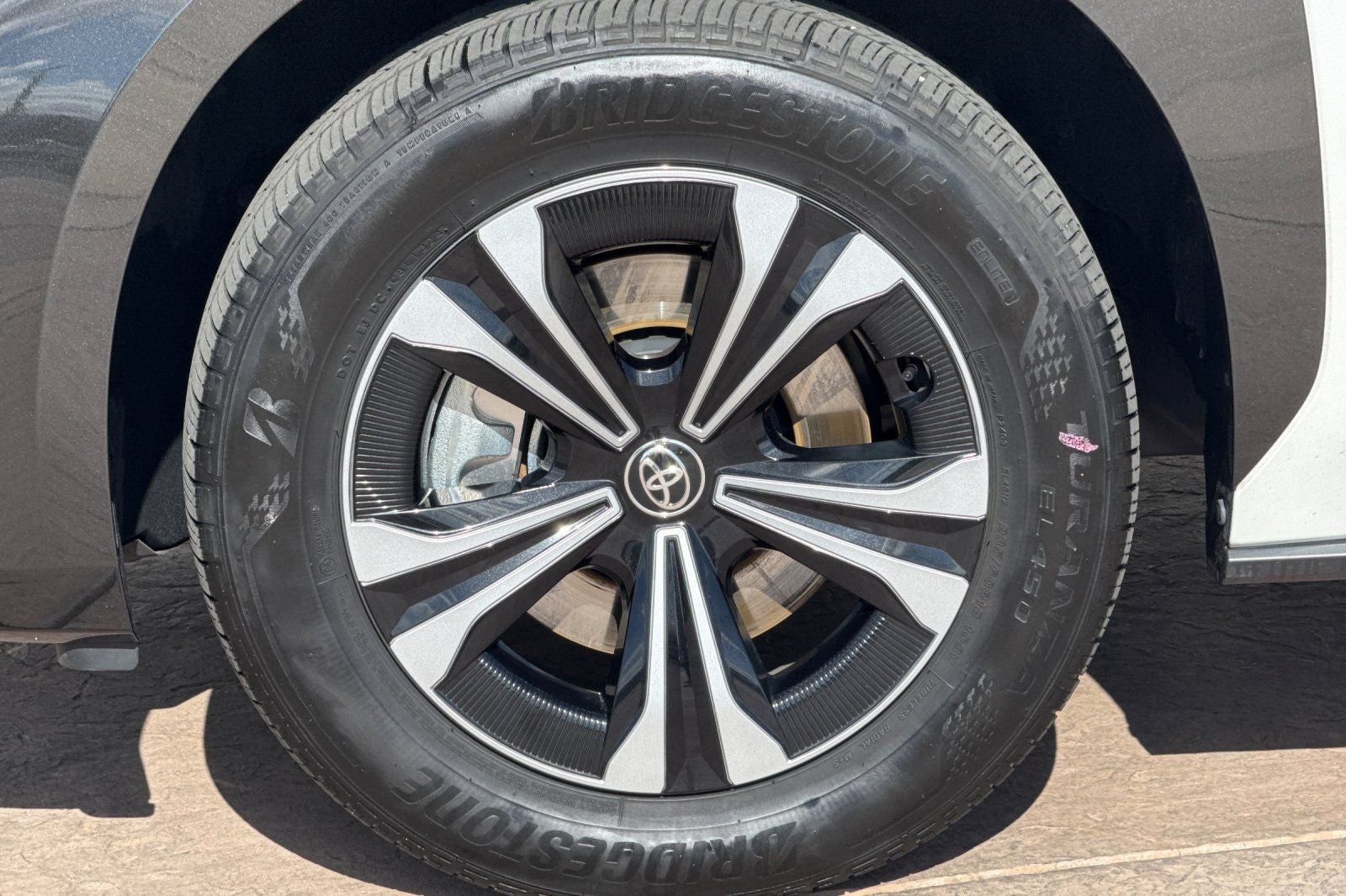 2024 Toyota bZ4X XLE