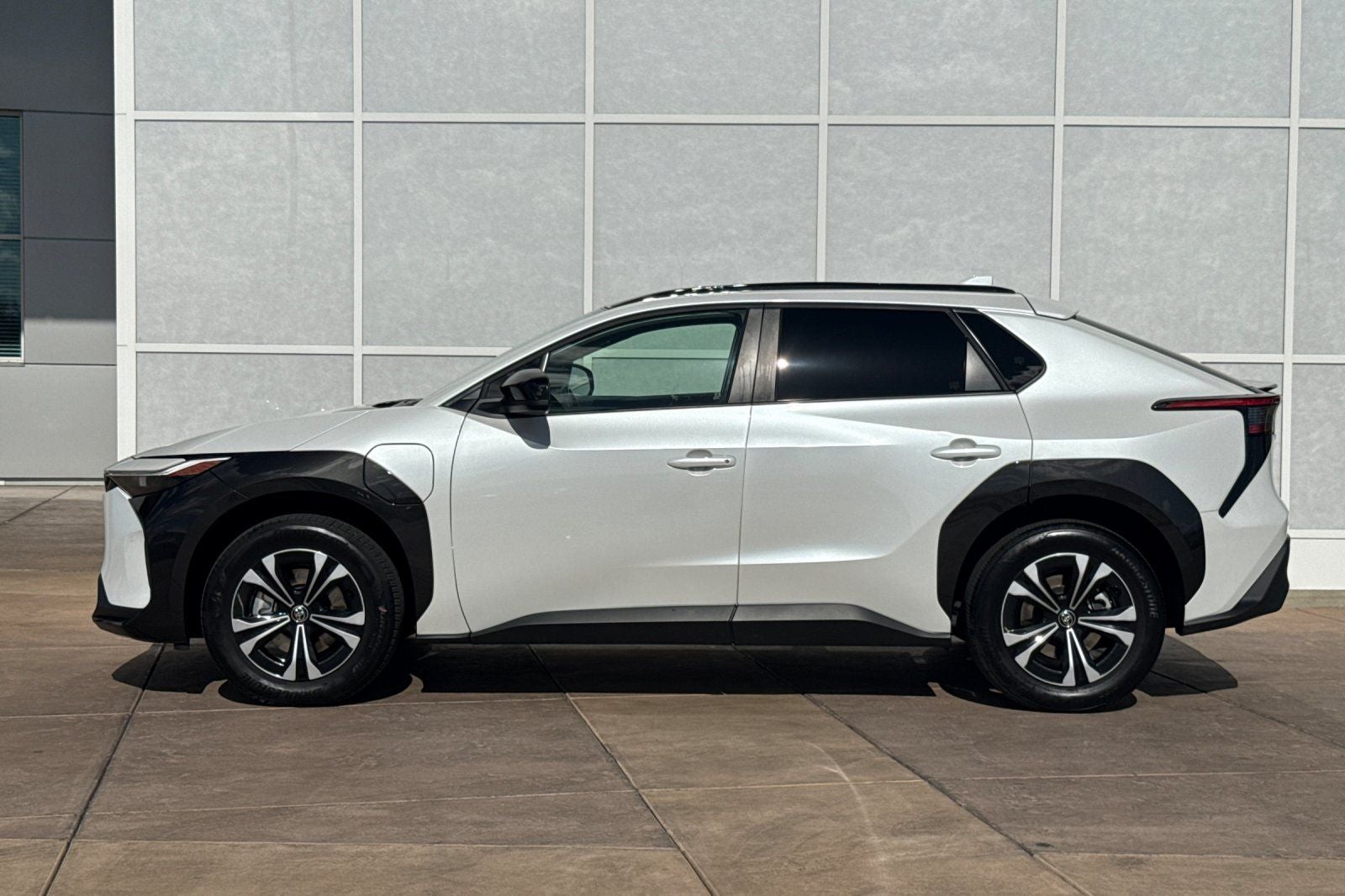 2024 Toyota bZ4X XLE