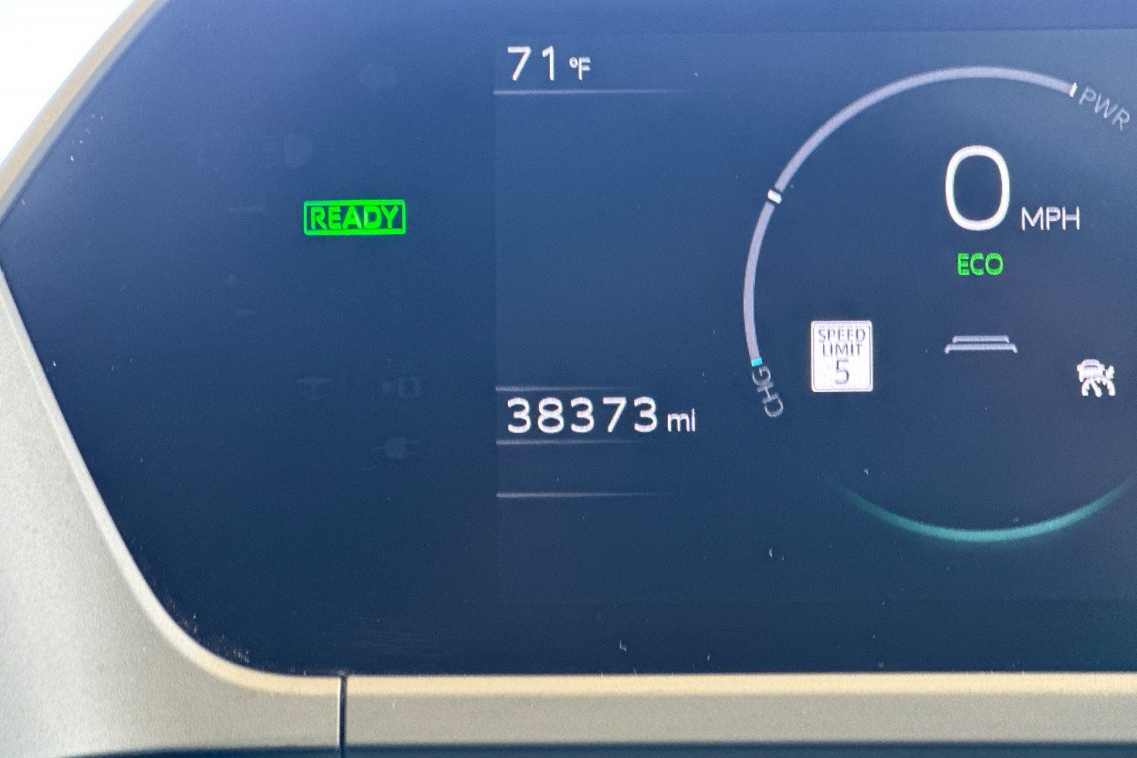 2023 Toyota bZ4X Limited