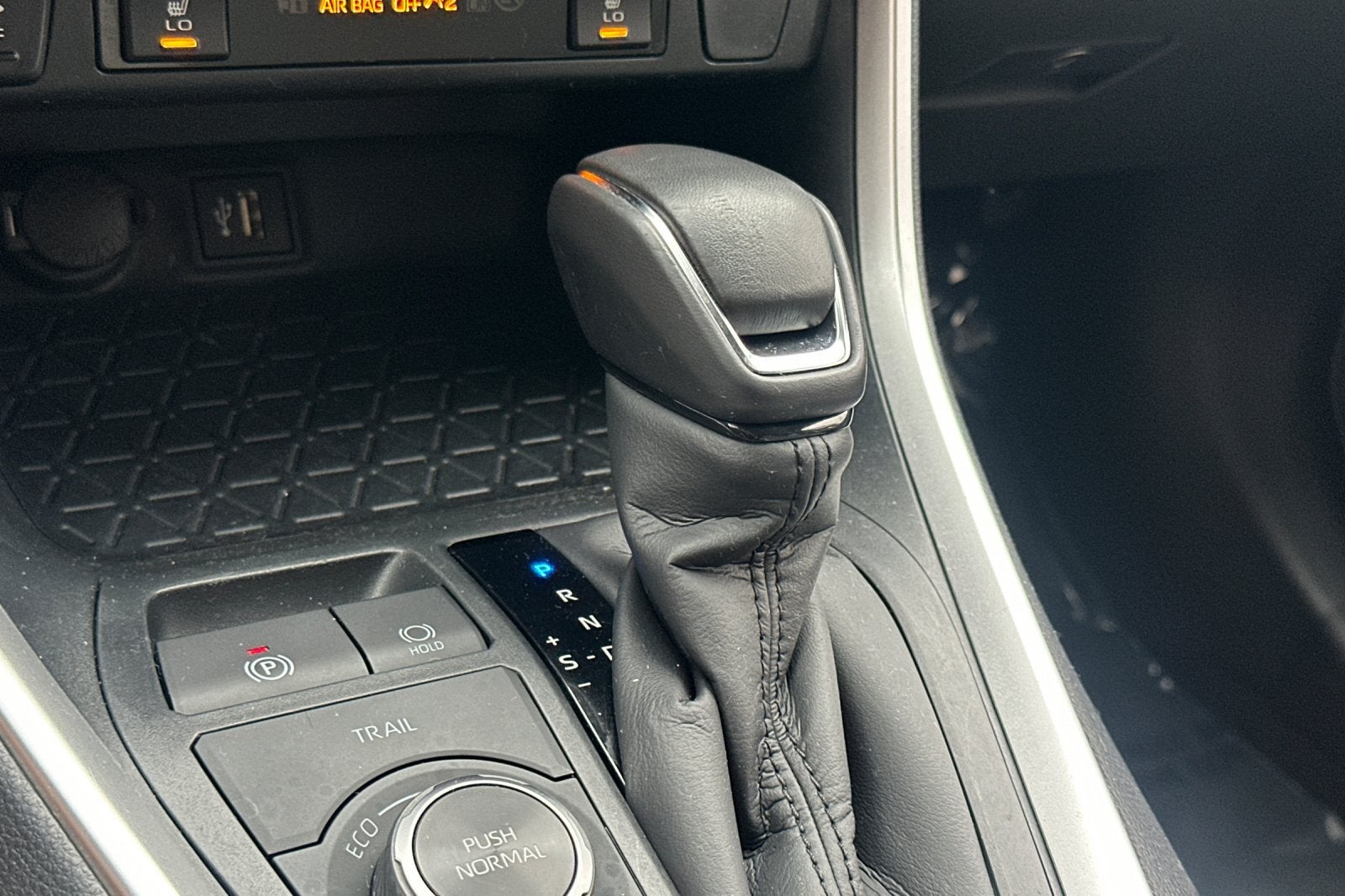 2025 Toyota RAV4 Hybrid XLE Premium