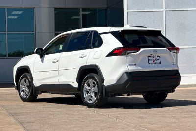 2025 Toyota RAV4 Hybrid XLE