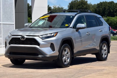 2025 Toyota RAV4 Hybrid XLE