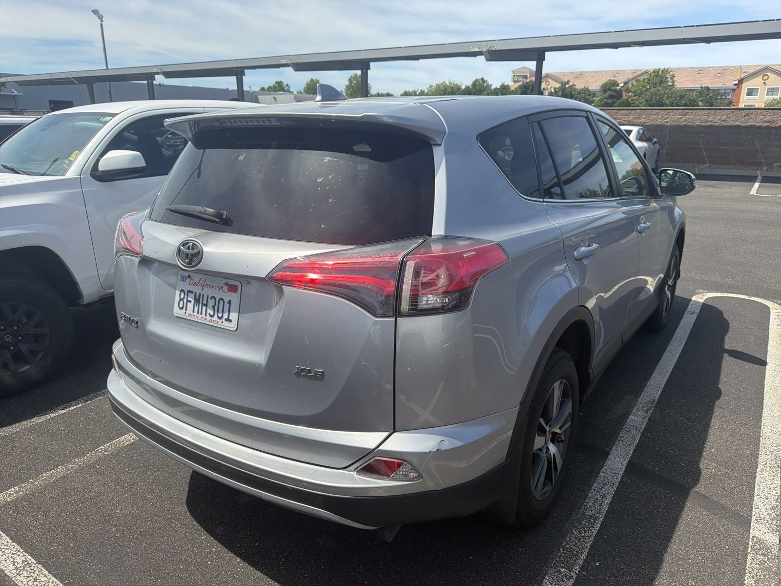 2018 Toyota RAV4 XLE