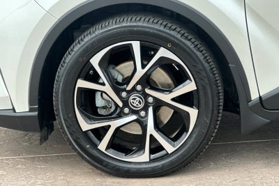 2020 Toyota C-HR XLE