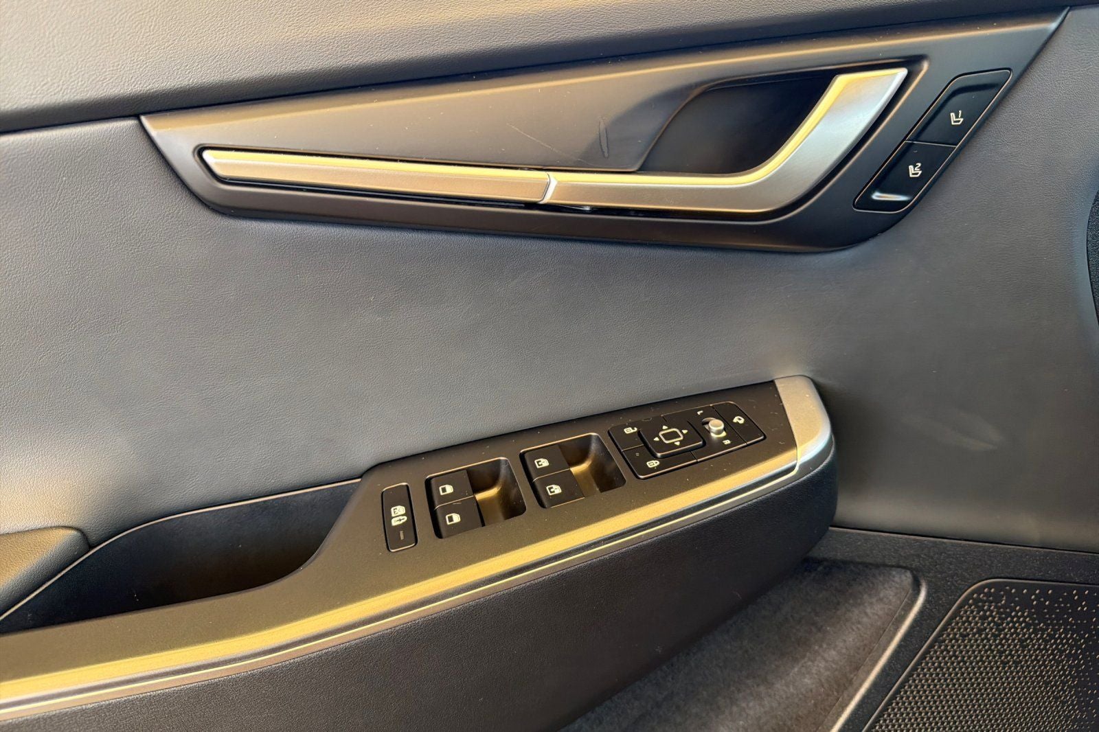 2024 Kia EV6 Light