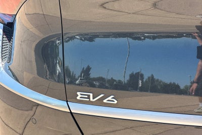 2024 Kia EV6 Wind