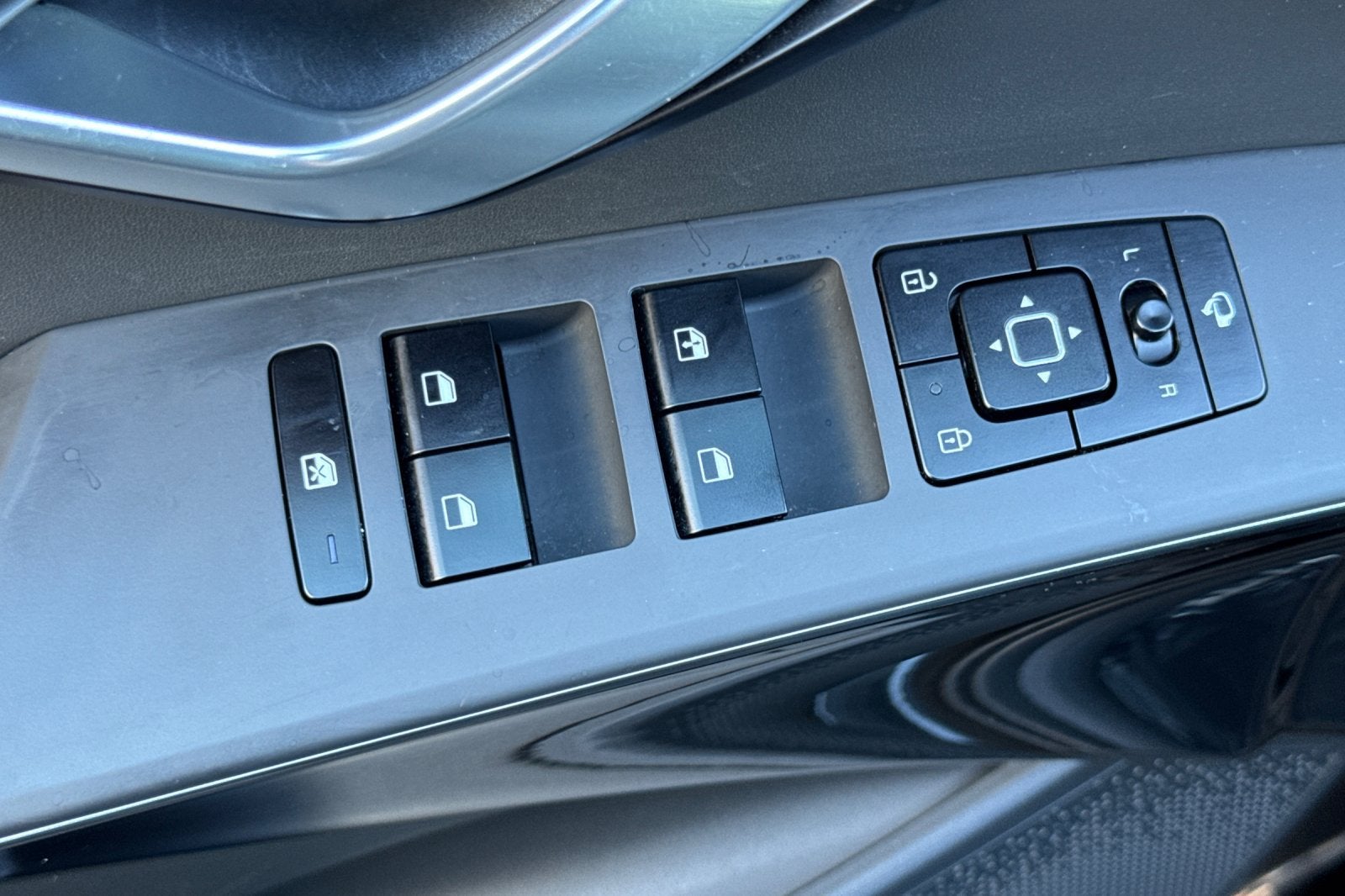 2024 Kia Niro EX Touring
