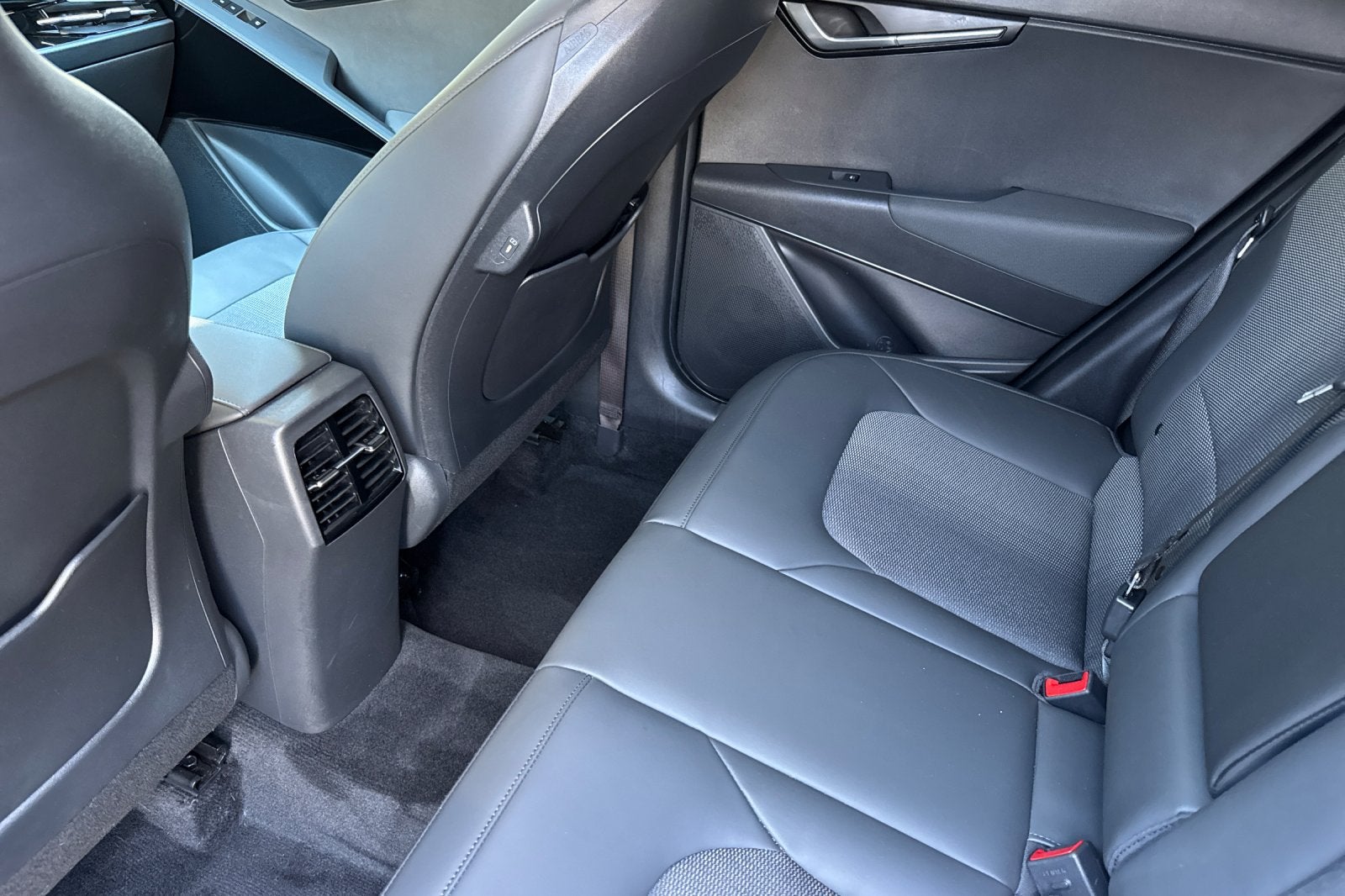 2024 Kia Niro EX Touring