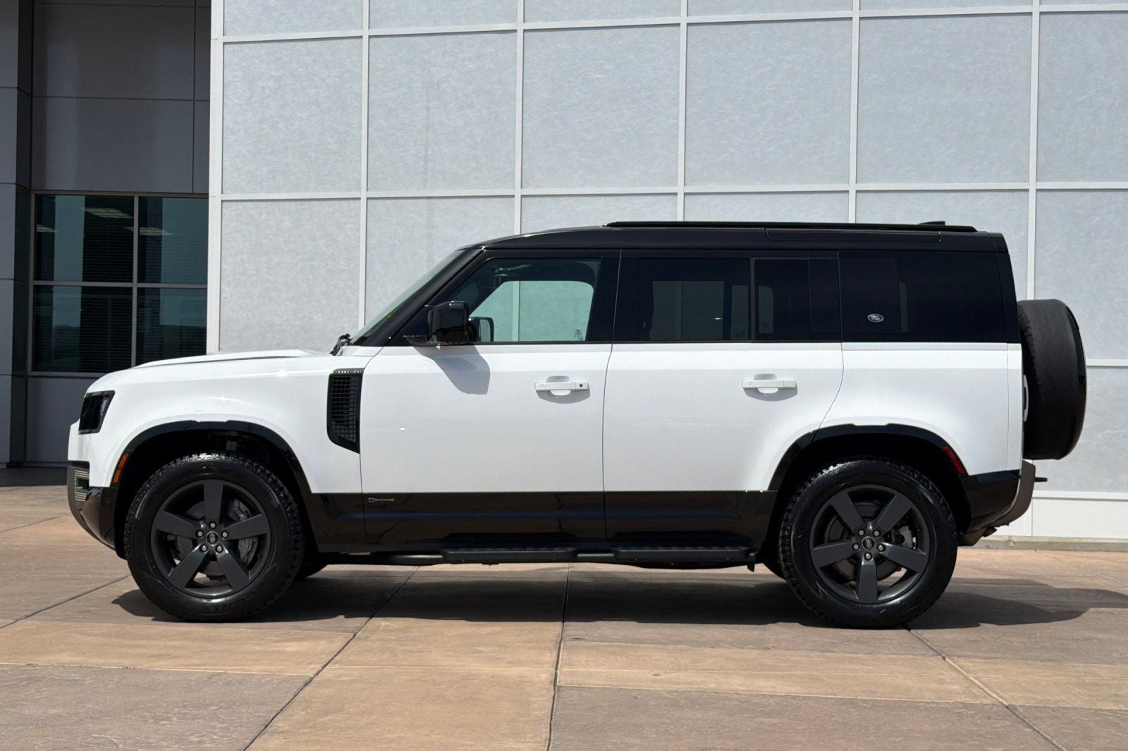 2021 Land Rover Defender 110 X-Dynamic HSE