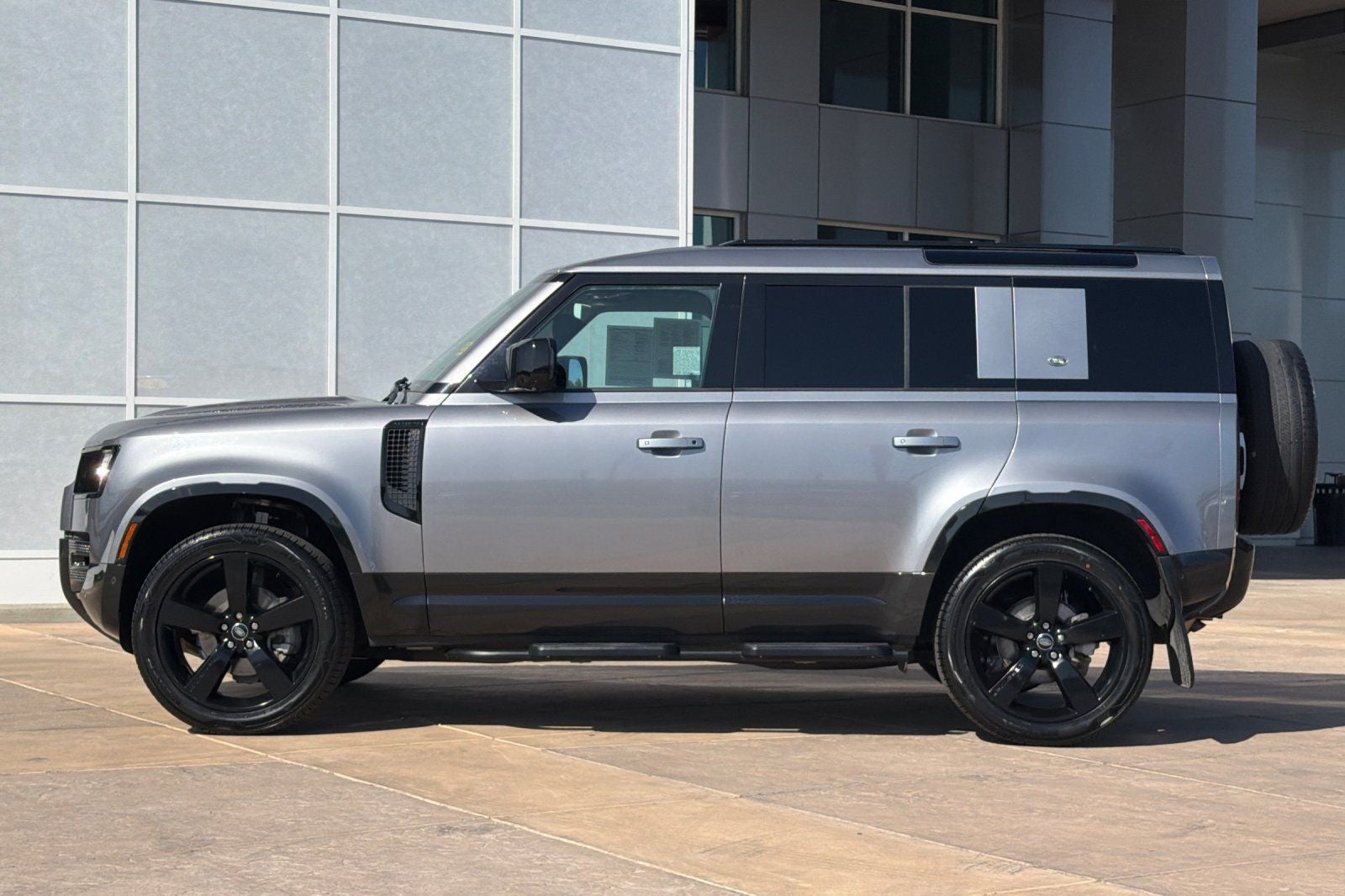 2023 Land Rover Defender 110 S