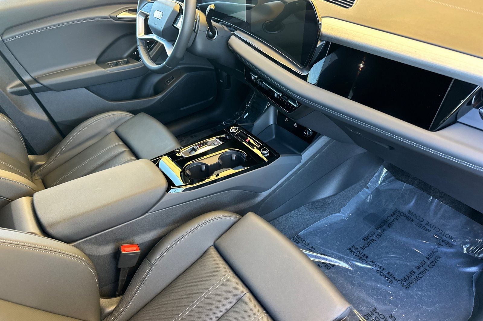 2025 Audi Q6 e-tron Prestige quattro