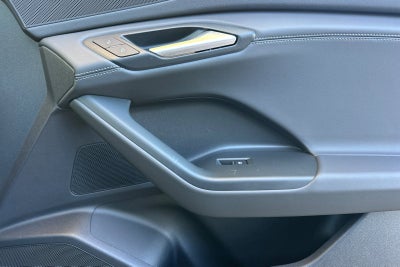 2025 Audi Q6 e-tron Prestige quattro