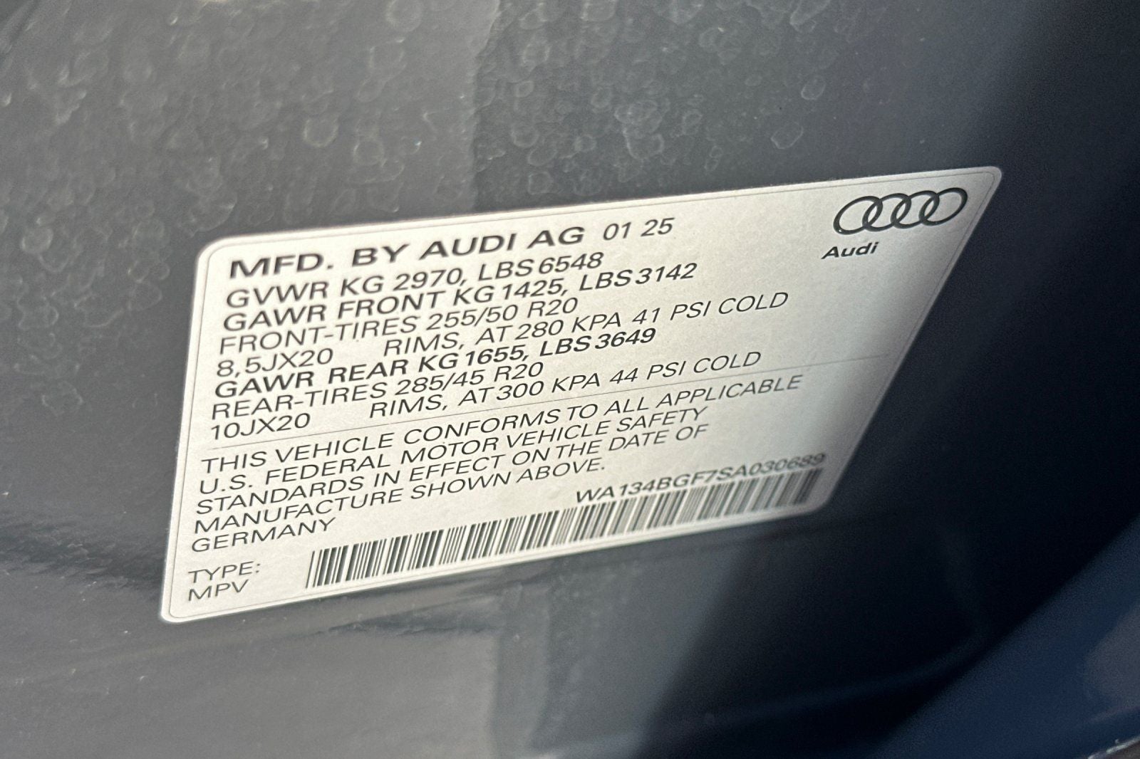 2025 Audi Q6 e-tron Prestige quattro