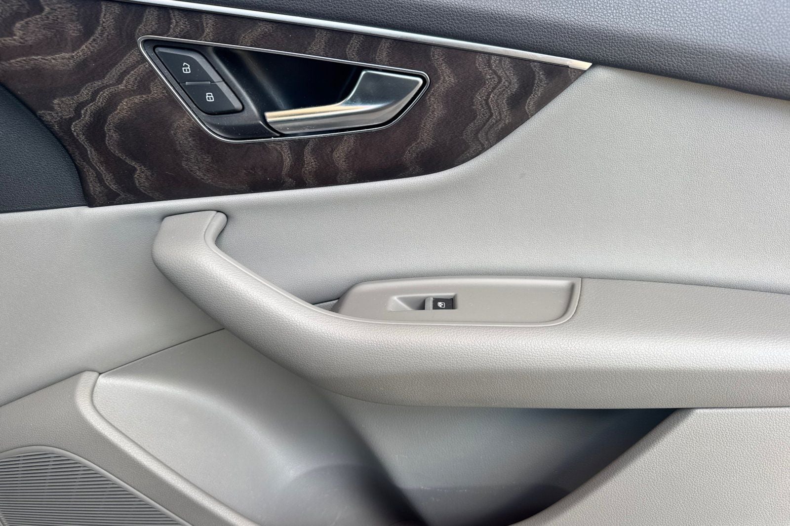 2021 Audi Q7 55 Premium Plus quattro