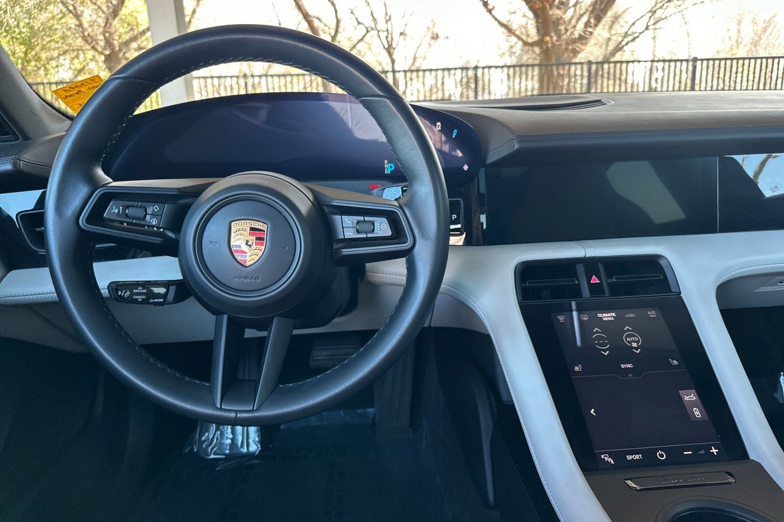 2022 Porsche Taycan Base