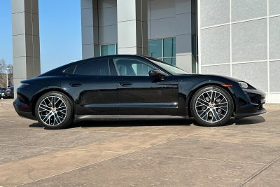 2022 Porsche Taycan Base