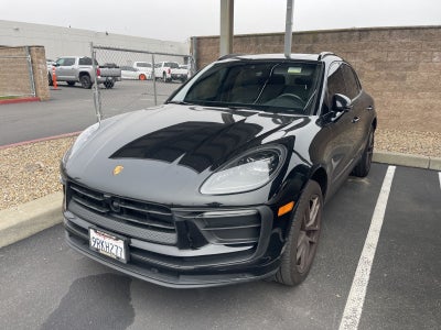 2023 Porsche Macan Base