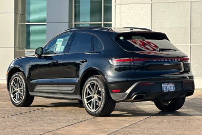 2023 Porsche Macan Base