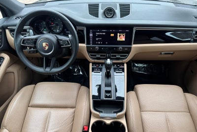 2022 Porsche Macan Base