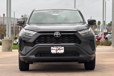 2025 Toyota RAV4 LE