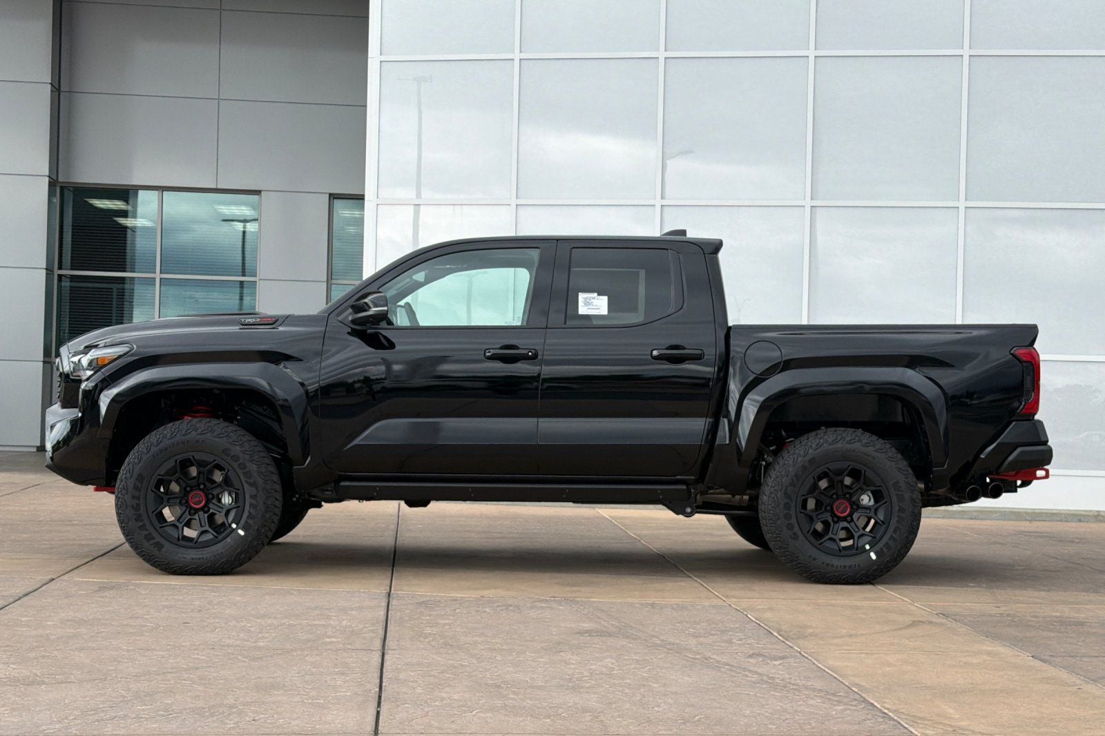 2026 Toyota Tacoma i-FORCE MAX Tacoma TRD Pro