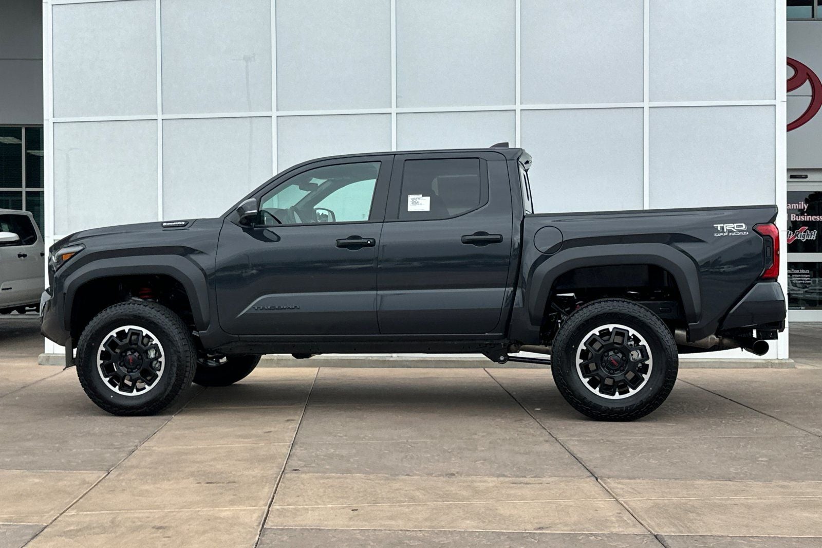 2026 Toyota Tacoma i-FORCE MAX Tacoma TRD Off-Road