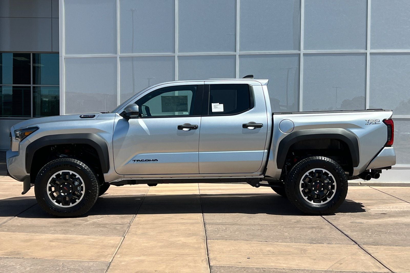2025 Toyota Tacoma i-FORCE MAX Tacoma TRD Off-Road