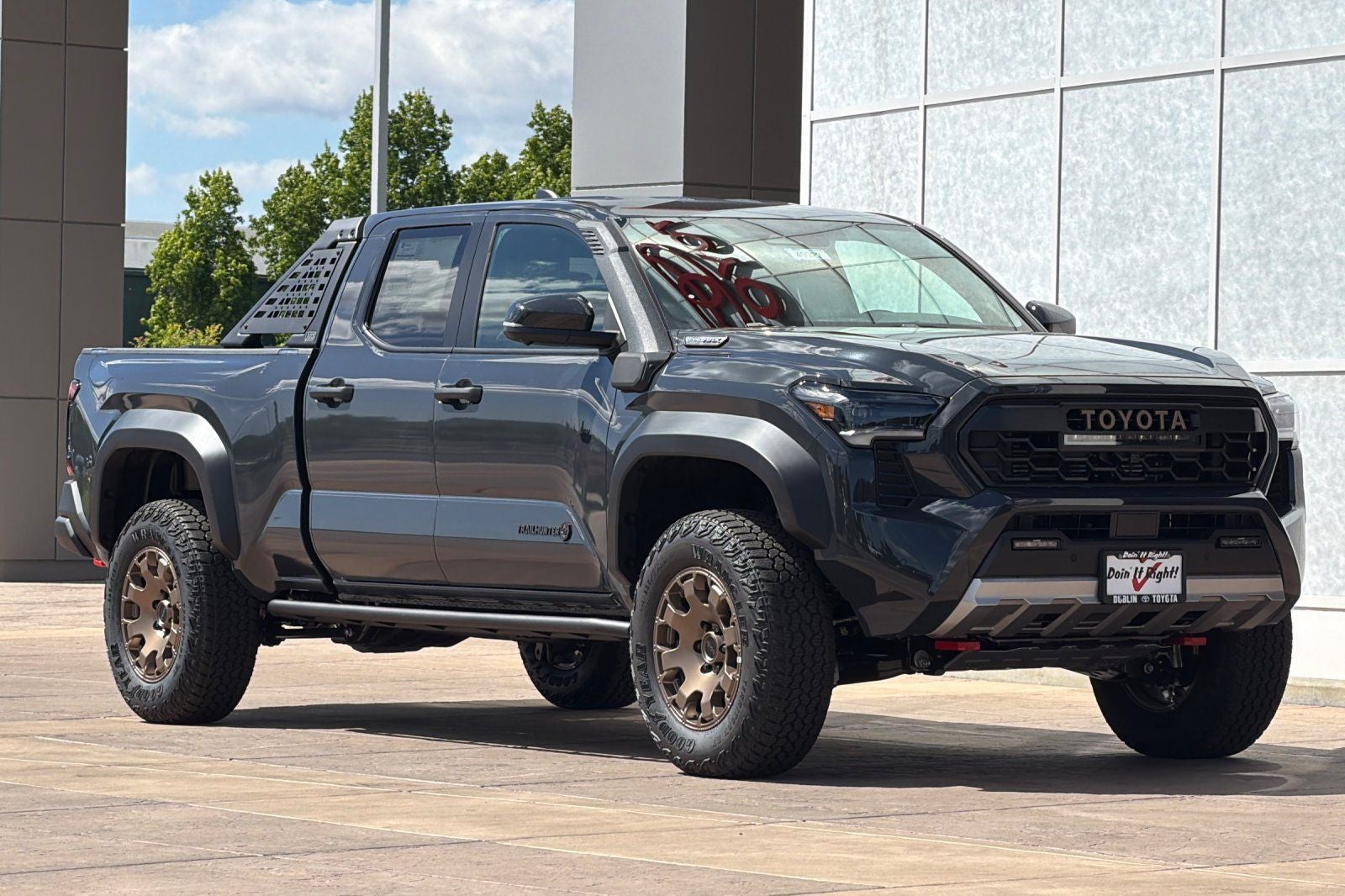 2026 Toyota Tacoma i-FORCE MAX Tacoma Trailhunter